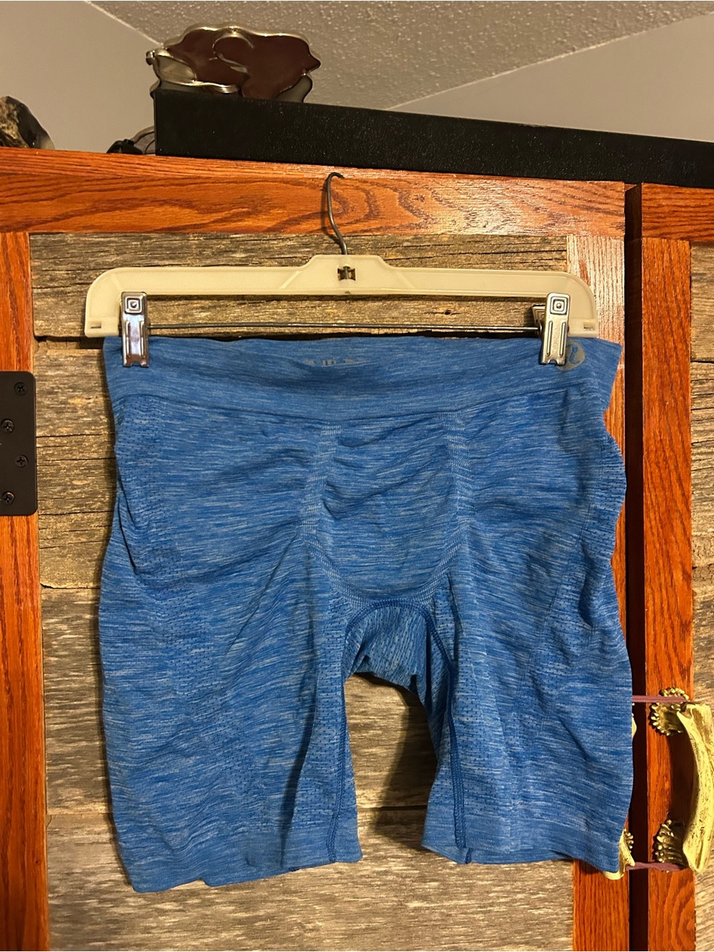 Lululemon LIVE IN PRACTICE Boxer Briefs Mens Large Compression Shorts Blue Nice